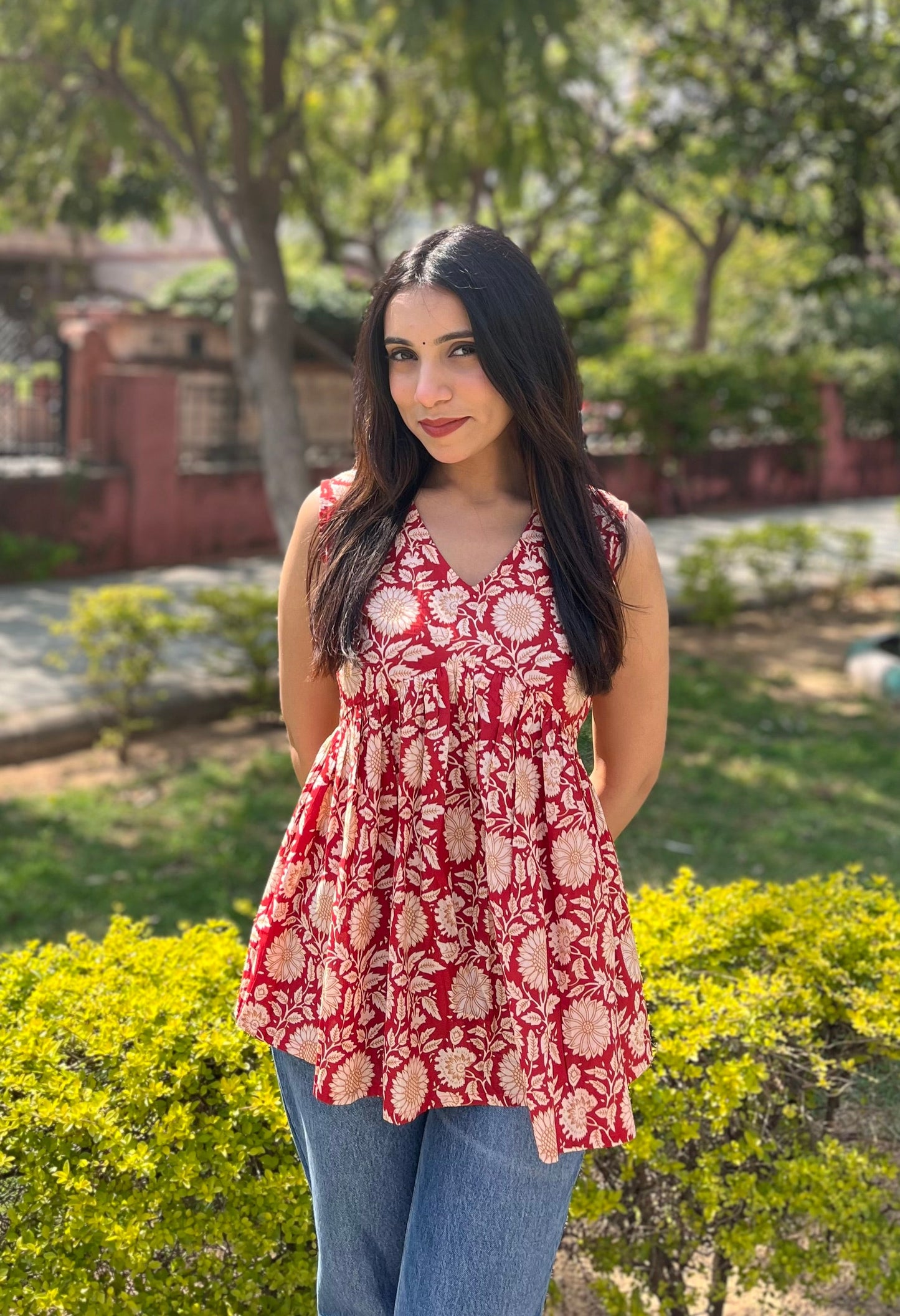Falak Kurti